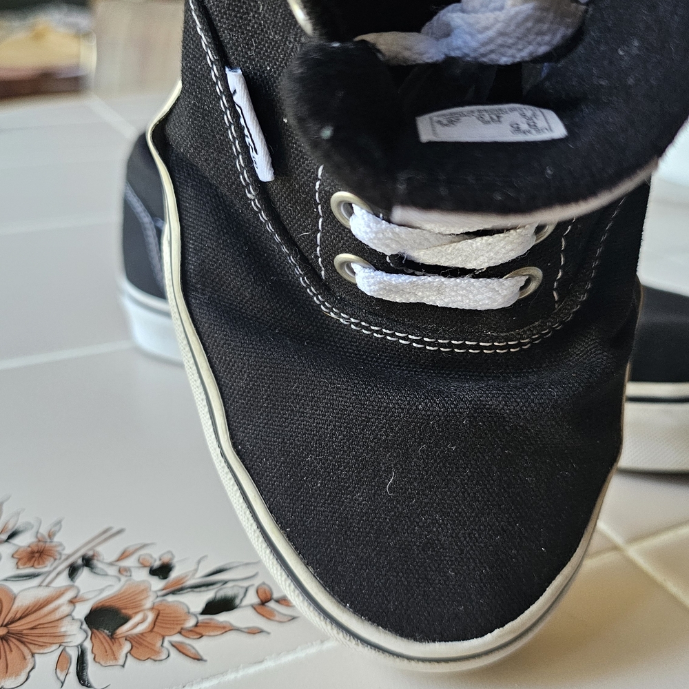 Vans Era Black Canvas Skate Shoes Men’s 8.5 Classic Streetwear Sneakers - Picture 16 of 16